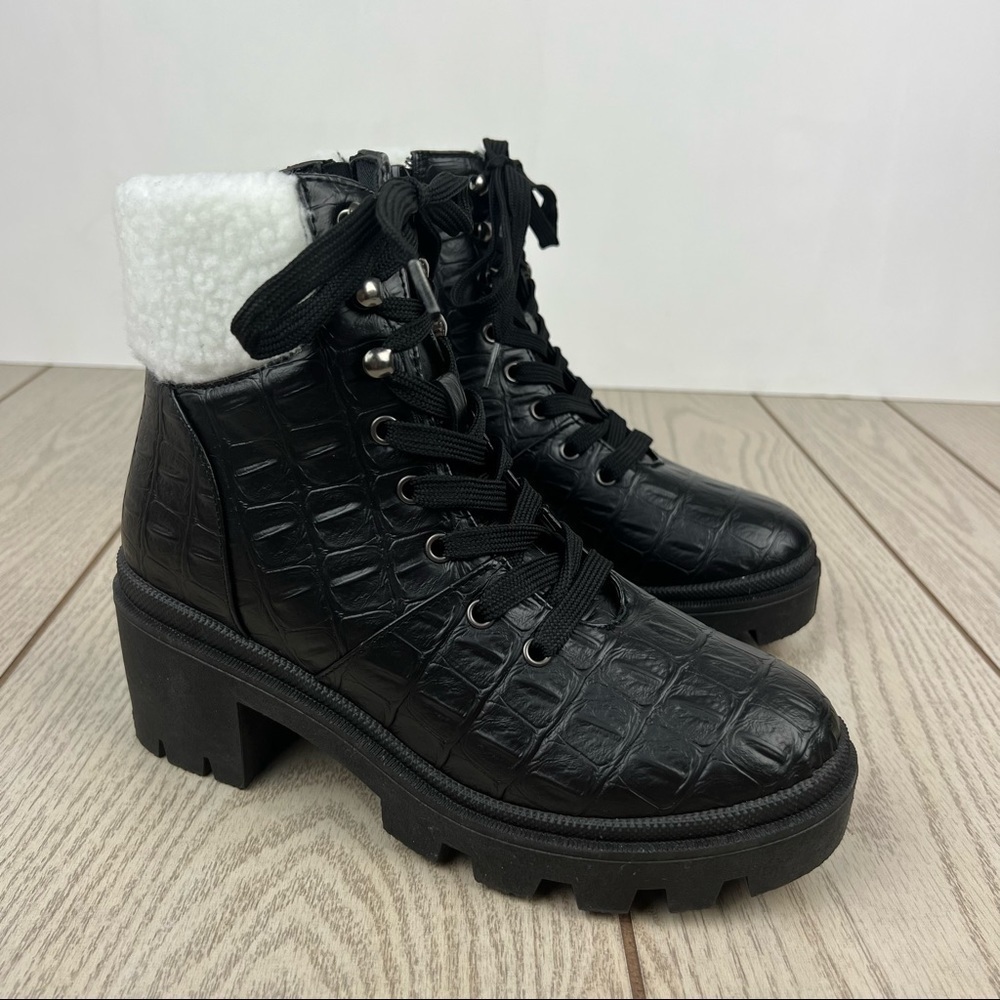 Olivia Miller Alie Sherpa Cuff Lug Sole Boots 6.5 Black Croc Faux Leather $89